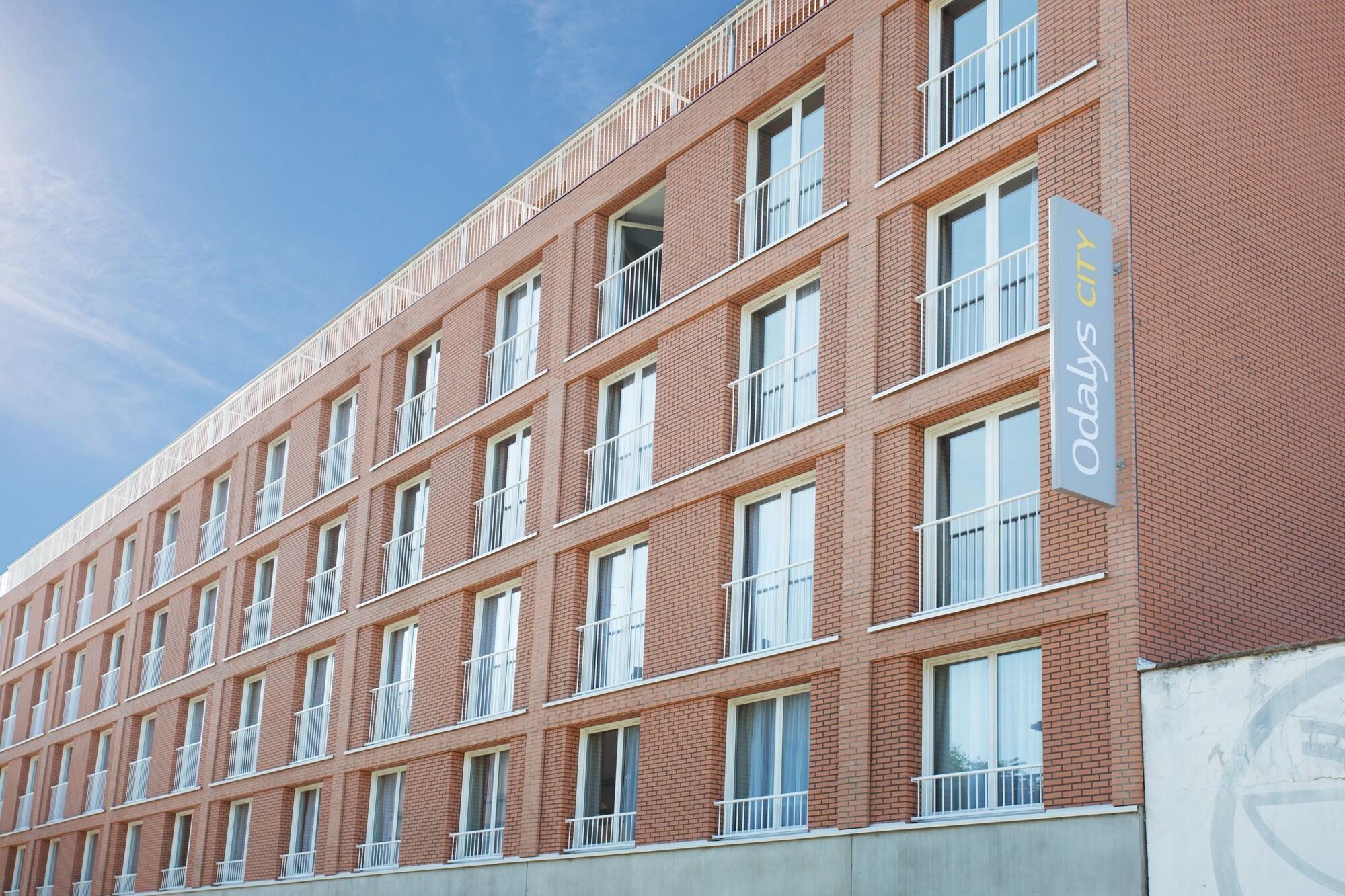 Apparthotel Odalys City Centre Compans Caffarelli Тулуза Экстерьер фото